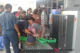 Pelabuhan Murhum Baubau uji coba penggunaan x-ray