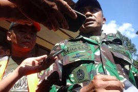 Relawan pencarian korban longsor diberi suntikan vaksin tetanus
