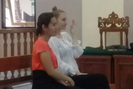 Warga Rusia selundupkan ganja diadili
