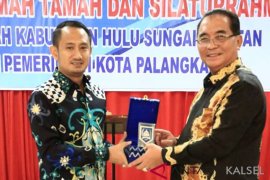 Pemkot Palangkaraya dan jajaran belajar dari Pemkab HSS