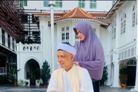 Ustadz Arifin Ilham kembali ke indonesia