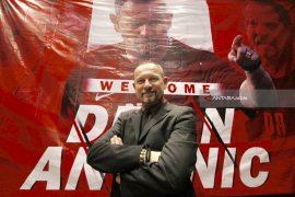 Resmi, Madura United Dilatih Antonic Dejan