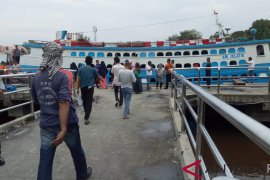 Aktifitas Pelabuhan Sei Duku Pekanbaru kembali normal pascalibur akhir tahun