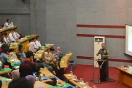 Danrem beri kuliah umum mahasiswa UBL