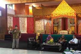 Pengamat : media sosial sumber informasi generasi milenial