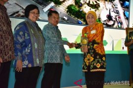 Regent Batola determined to maintain Adipura