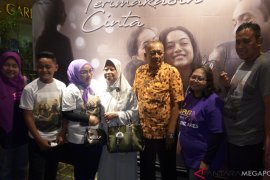 Wawalkot Bekasi komentari penampilan anaknya di film