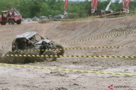 Ratna Juwita, offroader wanita Payakumbuh kejar juara Wali Kota Cup