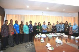 Gubernur Kaltim Minta BPOM Tingkatkan Pengawasan