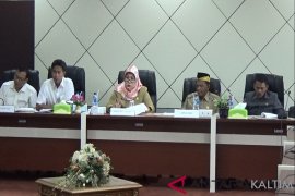 Pemda Paser Fasilitasi Pertemuan Petani Sawit dengan PTPN XIII