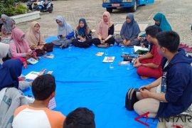 Pegiat Literasi Rokan Hulu Taja Baca Puisi