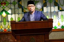 Kang Emil ajak warga "udunan" untuk masjid di Gaza Palestina