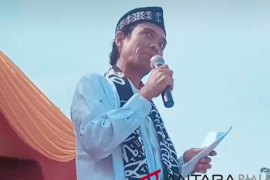 Masyarakat Inhil Antusias Sambut Kedatangan UAS