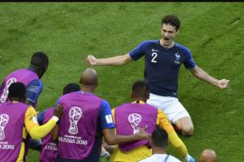 Bayern Muenchen resmi dapatkan Benjamin Pavard