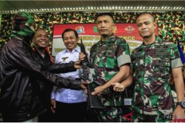 Masyarakat antusias diajak patroli ke patok perbatasan RI-PNG