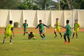 Alex Noerdin Football Academy gunakan pelatih Chelsea-Barcelona