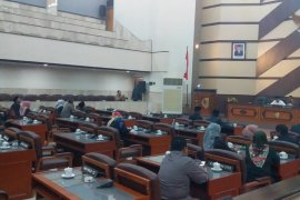 Jadi Terpidana Korupsi, Ketua DPRD Jember Thoif Zamroni Diberhentikan