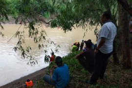 Empat Santri Ponorogo Tenggelam di Sungai