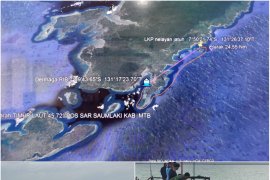 SAR belum temukan nelayan jatuh di laut
