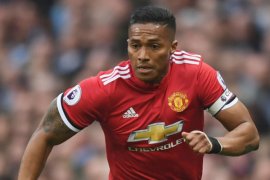 Eks kapten MU Antonio Valencia gantung sepatu