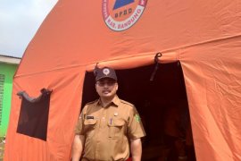 Banjir di Kabupaten Bandung  akibatkan tiga ruas jalan terputus