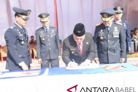 Gubernur-Kakanwilkumham Babel tandatangani perubahan layanan hukum