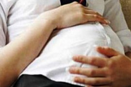Dalih pengobatan, dukun kampung ini hamili seorang mahasiswi