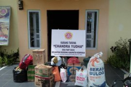 Organisasi pemuda himpun bantuan korban kebakaran di Segedong