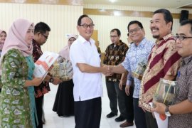 Universitas Jambi siapkan komputer untuk pelaksanaan UTBK