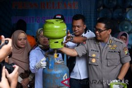 RILIS KASUS PENGOPLOSAN LPG Page 1 Small