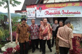 Rektor: USR Baiturrahmah bantu ringankan kebutuhan masyarakat