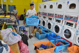 Omset jasa laundry meningkat