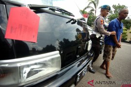 Polisi ungkap kasus penipuan modus jual-beli mobil  mewah