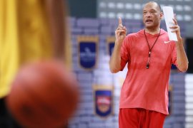 Brian Rowsom tersanjung diminati latih timnas basket putra