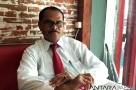 Peradi Papua benarkan 11 pengacara senior disumpah ulang