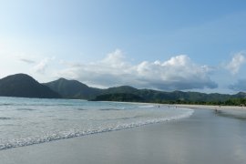 Akses jalan masih jadi kendala ke Pantai Selong Belanak