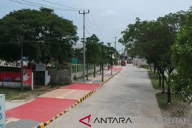 Bekasi bangun trotoar ramah disabilitas