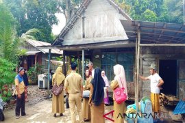 Dinsos Survey Lapangan Bagi Calon Penerima Manfaat Bedah Rumah
