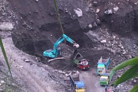 Penambangan pasir tidak terpengaruh peningkatan aktivitas Gunung Merapi