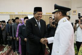 Catur Sugeng dilantik jadi Bupati Kampar, Wabup Siak: Semoga amanah