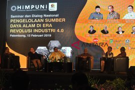 Seminar Pengelolaan Sumber Daya Alam Era Industri 4.0 Page 4 Small