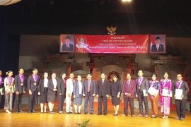 ISI Denpasar: tinggalkan mental harus PNS