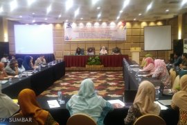 LLDIKTI : perguruan tinggi siapkan lulusan yang mampu bersaing di era Industri 4.0