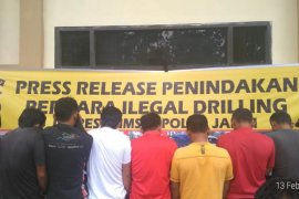 Oknum aparat terlibat pengeboran ilegal.  Kapolda siap tindak tegas