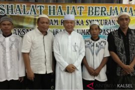 Berkah Adipura, Tiga orang pasukan Kuning diberangkatkan umrah