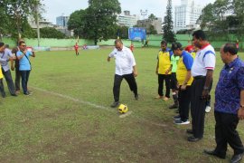 Jalan panjang menciptakan pesepak bola andalan