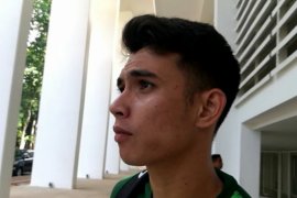 Minim pengalaman internasional jadi alasan Nadeo Argawinata tercoret dari Timnas U-22