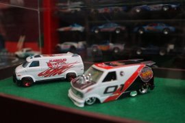 Kiat modifikasi Hot Wheels