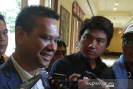 Berlinton dan Glenn Sugita resmi mundur dari LIB