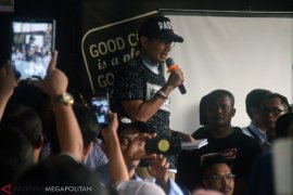 Sandiaga Jelaskan Unicorn kepada Kalangan Millenial di Karawang